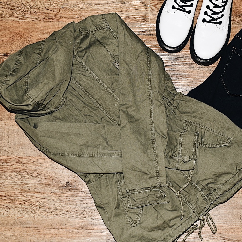 Lightweight Army Green Jacket